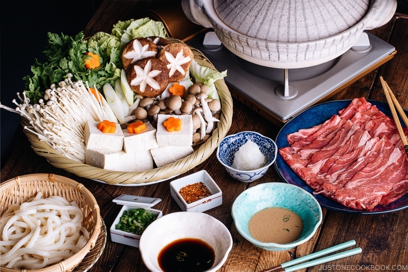 Shabu Shabu - 5 Món Ăn Nhật Bản Siêu Ngon Nhất Định Bạn Nên Thử