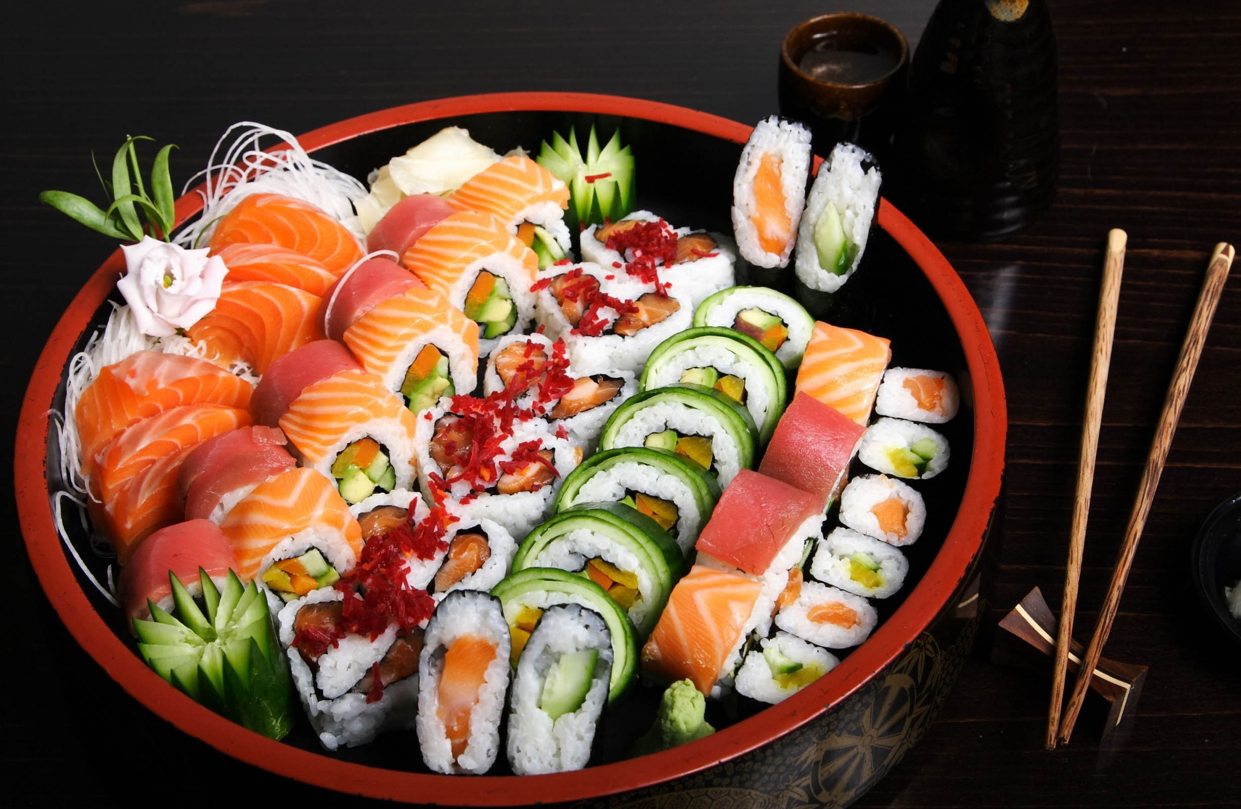 Gọi tên 6 món ăn kèm khi uống sake - Sushi