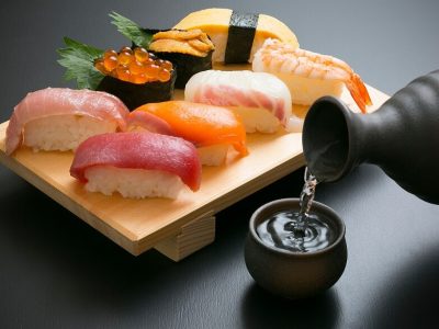 Ăn Sashimi kết hợp với Uống Rượu Sake